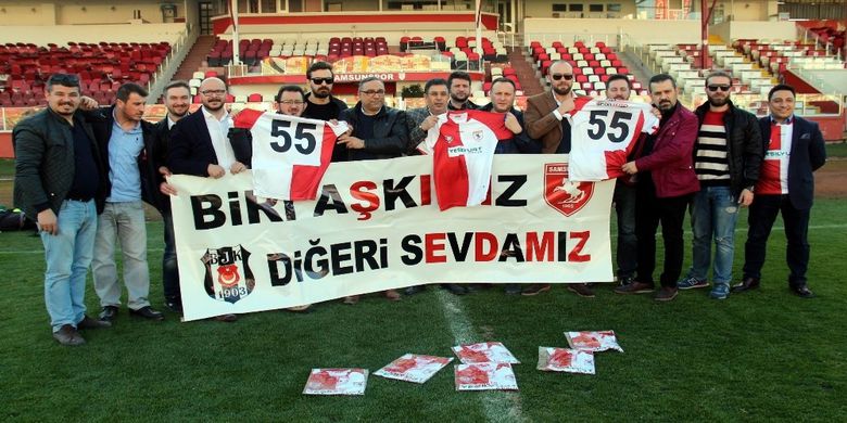 Beşiktaşlı TaraftarlardanSamsunspor'a Forma Desteği - Samsunlu Beşiktaş taraftarları 220 adet forma alarak Samsunspora destek oldu