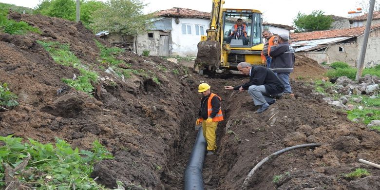 Kırsaldaki Mahallelerin AltYapı Sorunları Çözülüyor - Samsun Büyükşehir Belediyesi Su ve Kanalizasyon İdaresi (SASKİ) Genel Müdürü Kamil Demircioğlu, ilçelerin kırsal kesimindeki mahallelerin alt yapı sorunlarını çözmeye kararlı olduklarını açıkladı