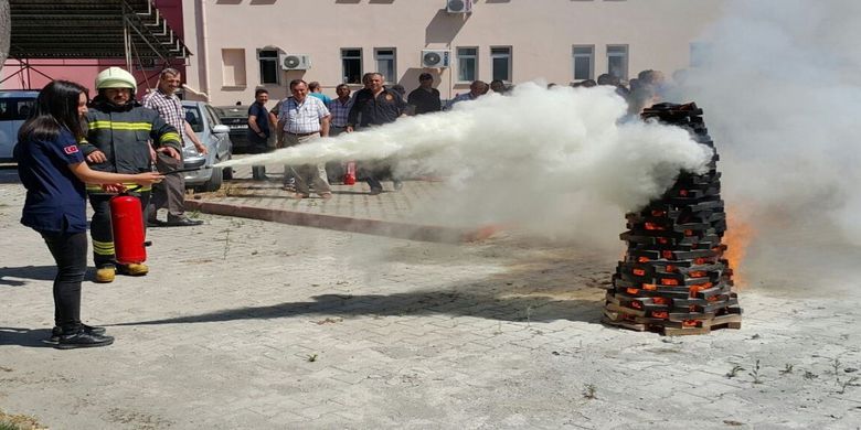 Hastanede Yangın Ve Kurtarma Tatbikatı - Samsun Alaçam Devlet Hastanesinde yangın ve kurtarma tatbikatı yapıldı