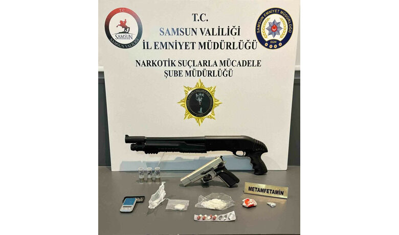 Samsun’da uyuşturucu operasyonu: 6 kişi yakalandı
 - Samsun Narkotik Şube Müdürlüğü ekiplerince yapılan operasyonda 2’si kadın 6 kişi yakalandı.
